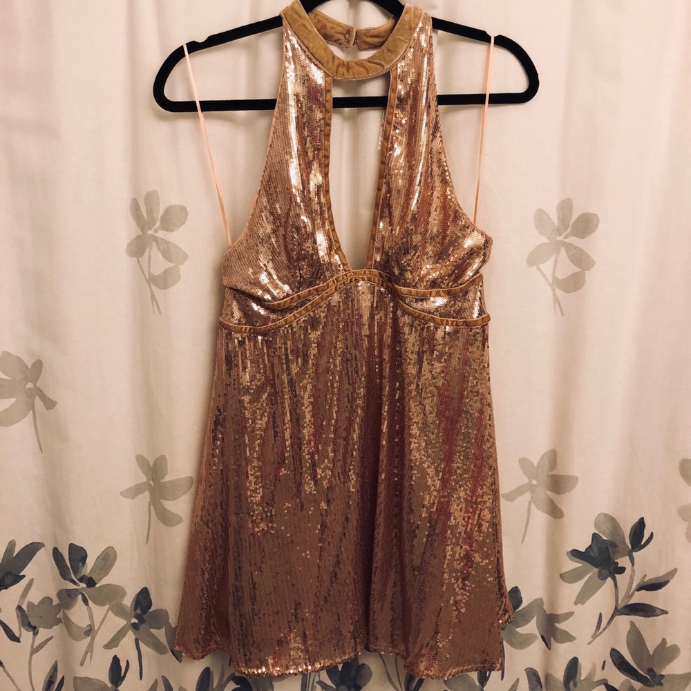 Stunning rose gold sequin Free People dress